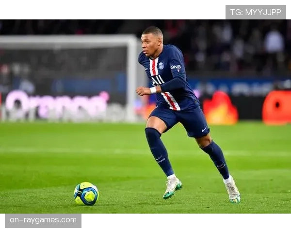 巴黎圣日耳曼公布客战拜仁大名单,姆巴佩恢复合练提升锋线预期 巴黎圣日耳曼公布客战拜仁大名单,姆巴佩恢复合练提升锋线预期